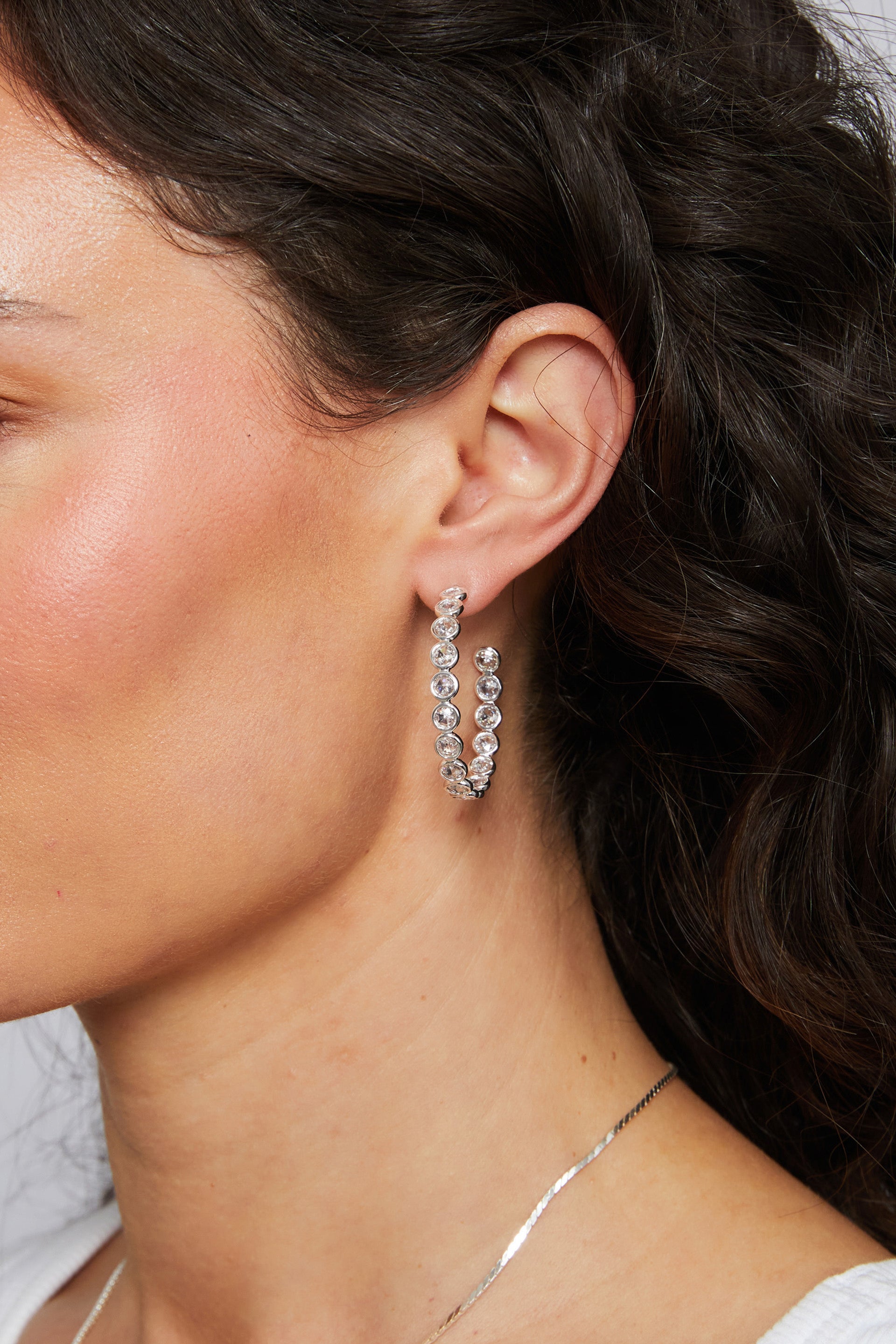 Lynda Hoops