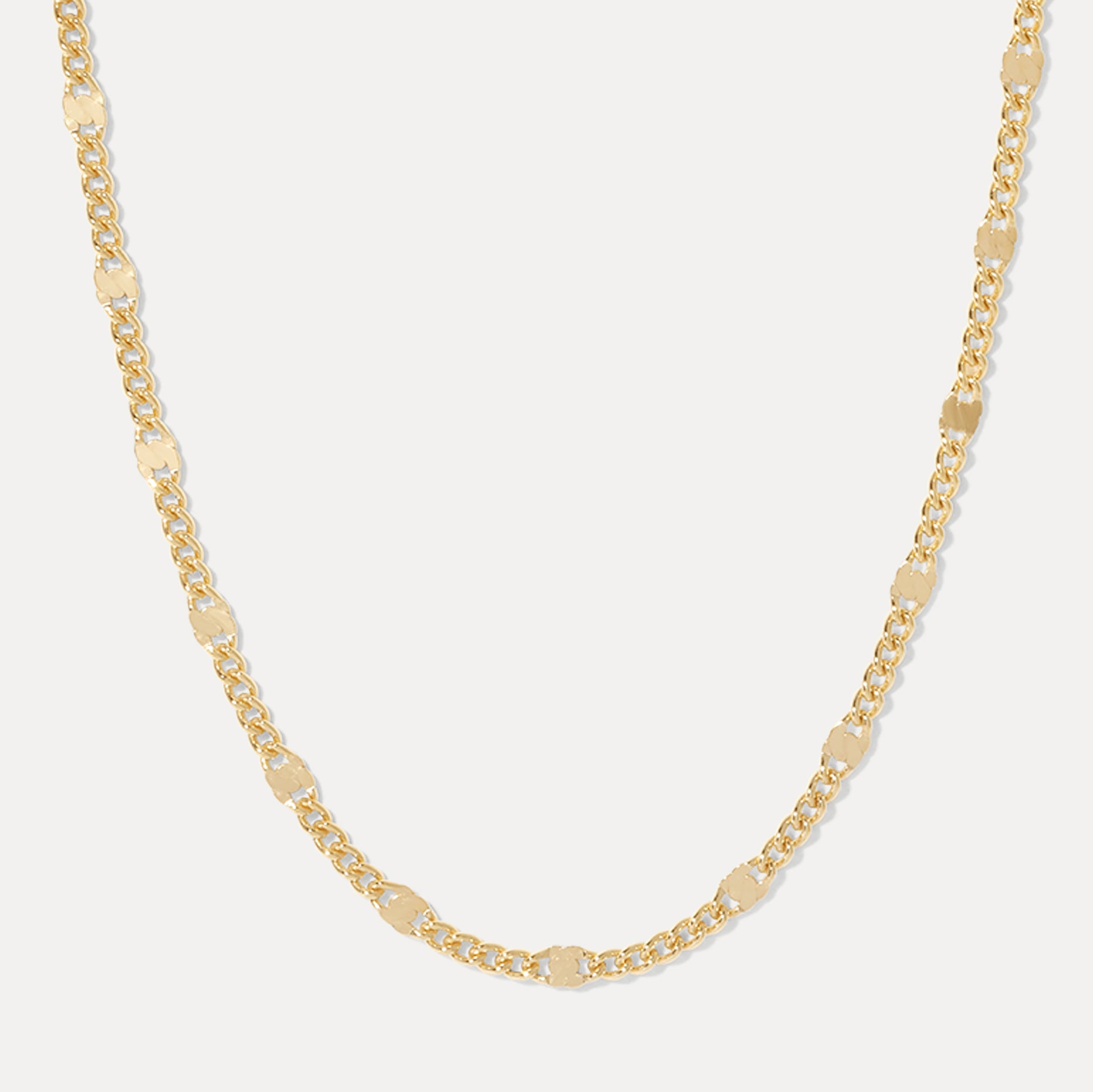 From Timeless to Trendy: How to Accessorize with Women’s Gold Chains